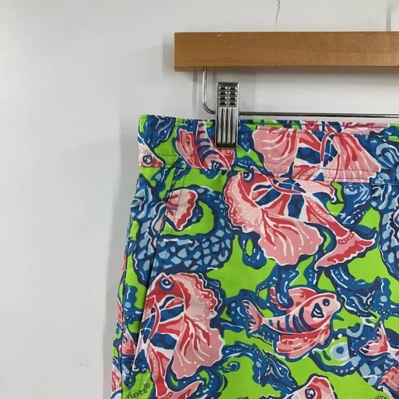 Vineyard Vines Men's Starfish and Tropical Fish 6 Inch Inseam Shorts‎ Size S - Picture 3 of 12